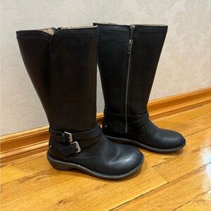 Uggs brand new leather boots!
